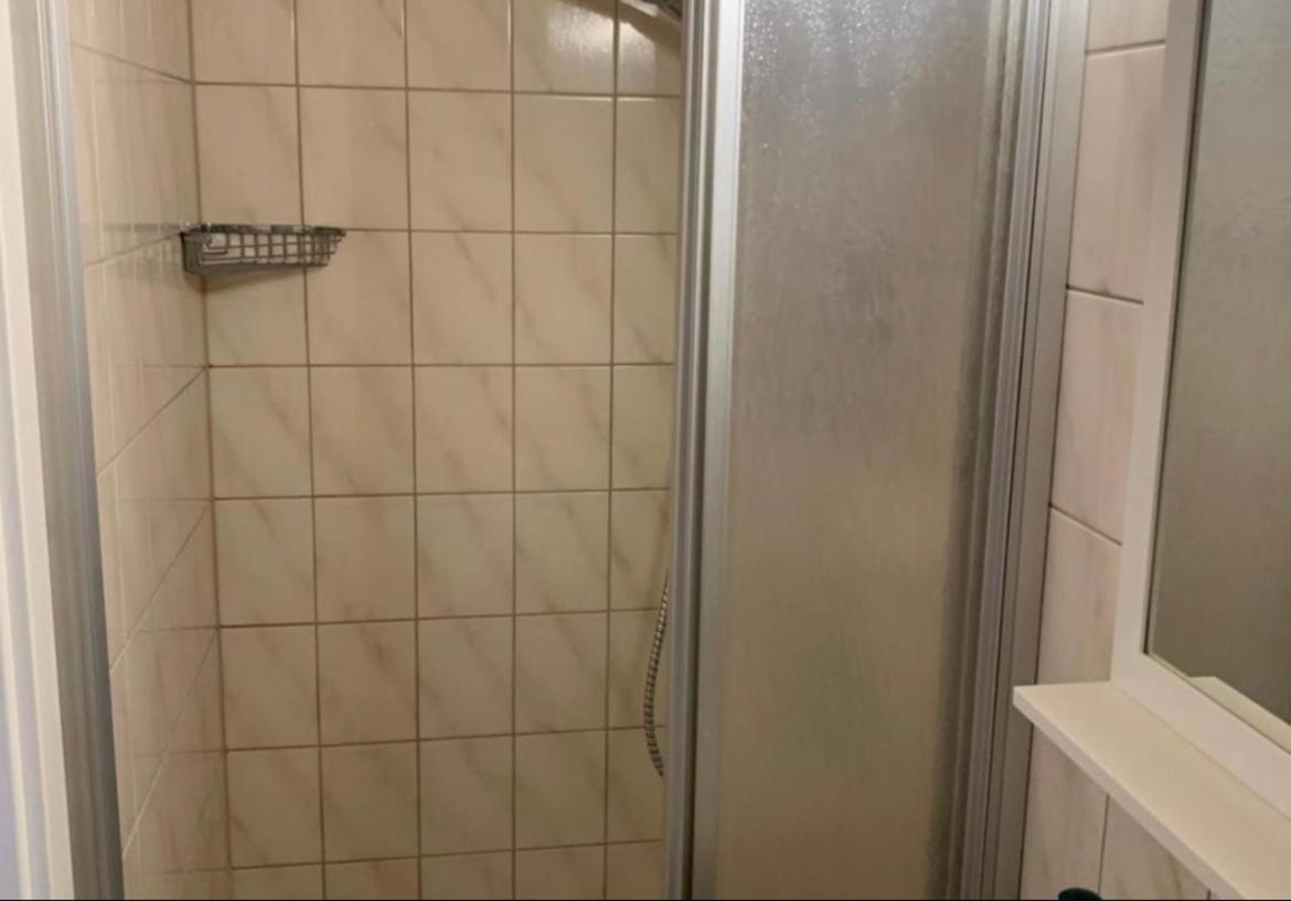 Kirchstrasse 71 Hotel Fell Kültér fotó